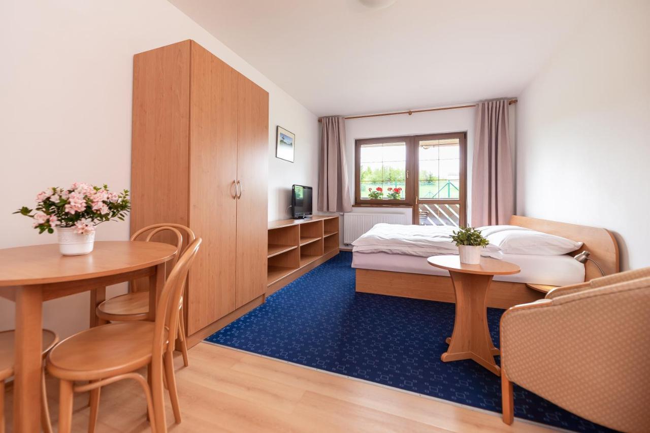 Boží Dar Apartmany Engadin מראה חיצוני תמונה