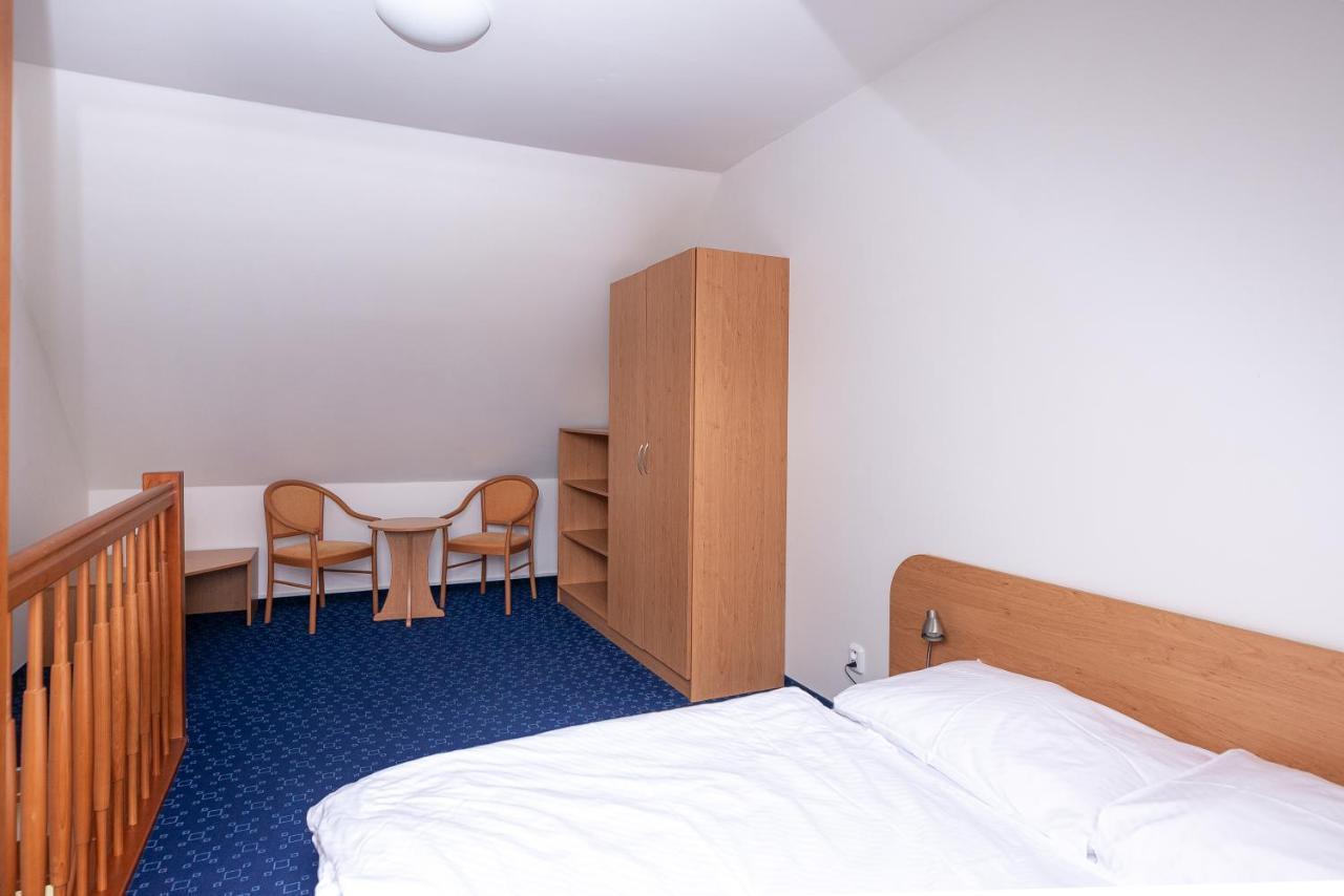 Boží Dar Apartmany Engadin מראה חיצוני תמונה