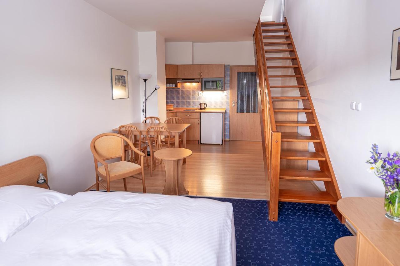 Boží Dar Apartmany Engadin מראה חיצוני תמונה