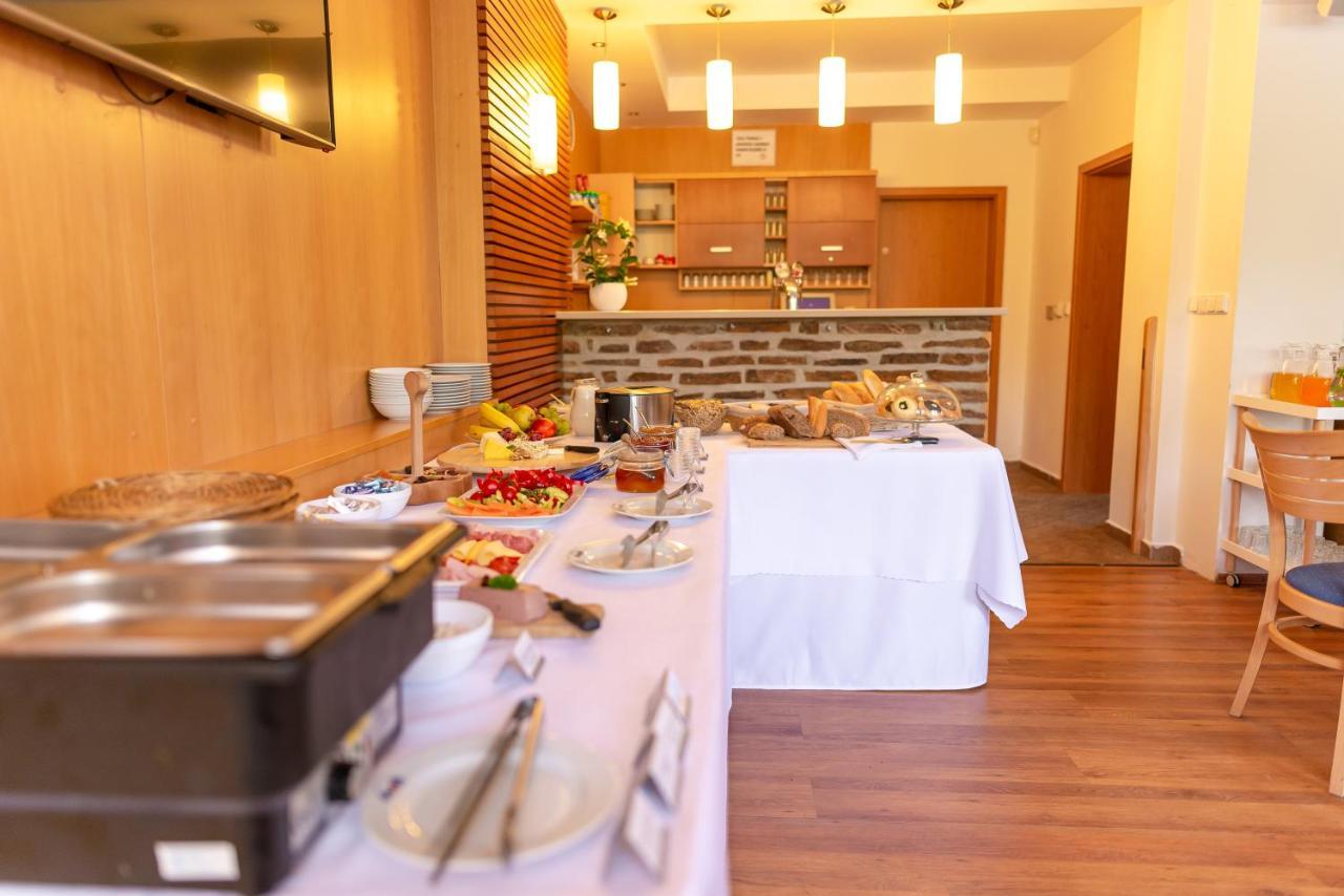Boží Dar Apartmany Engadin מראה חיצוני תמונה